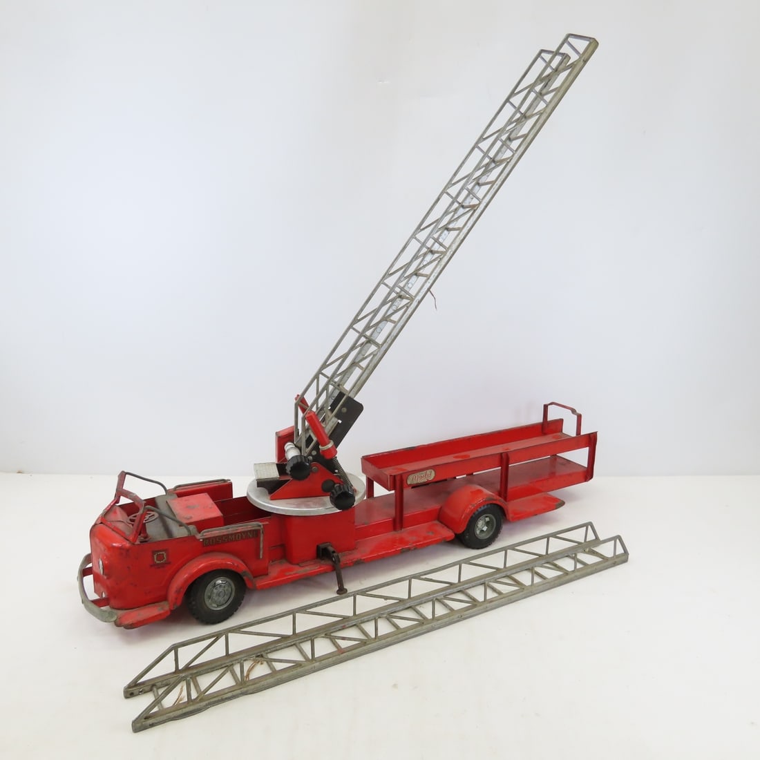 Model Toys Rossmoyne Fire Engine & Tonka Jeep - 10