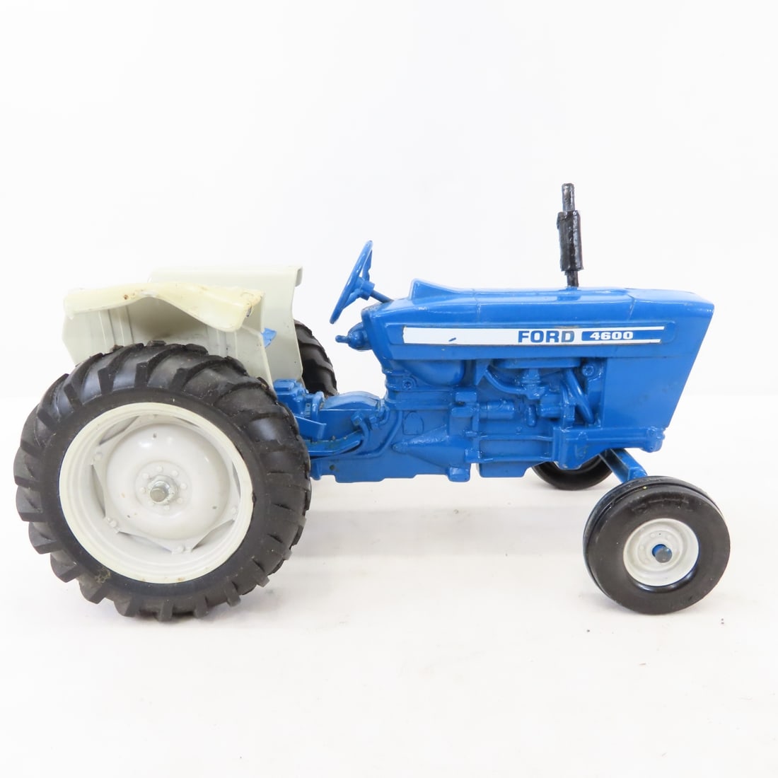 ERTL & TruScale Tractors & Accessories - 6