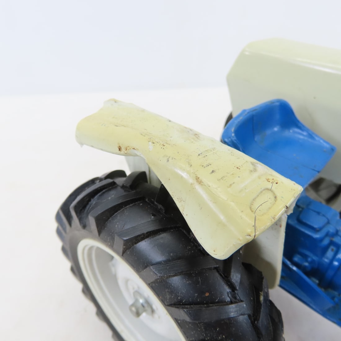 ERTL & TruScale Tractors & Accessories - 8