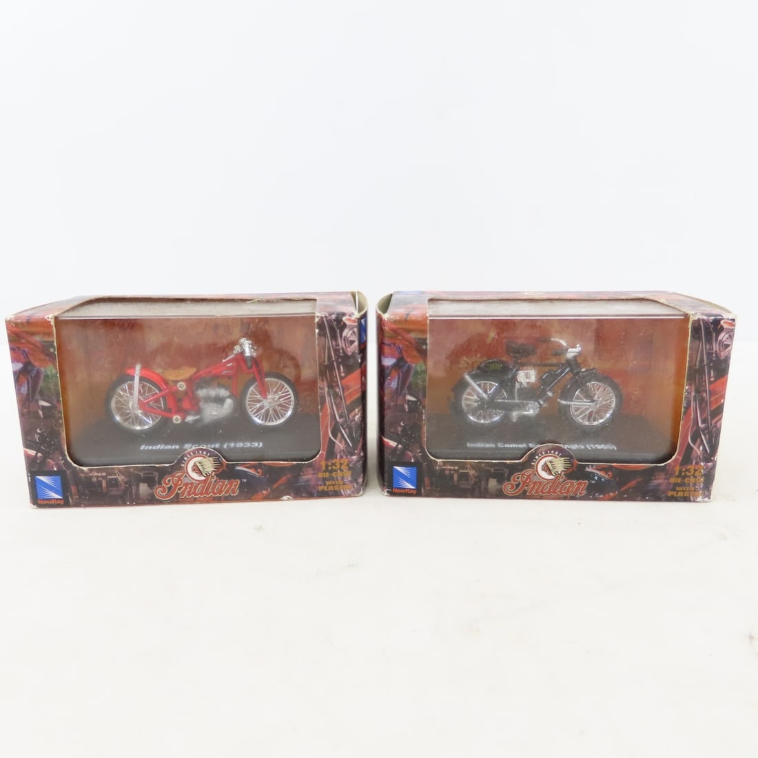 Collection of diecast motorcycles, some in boxes - 16