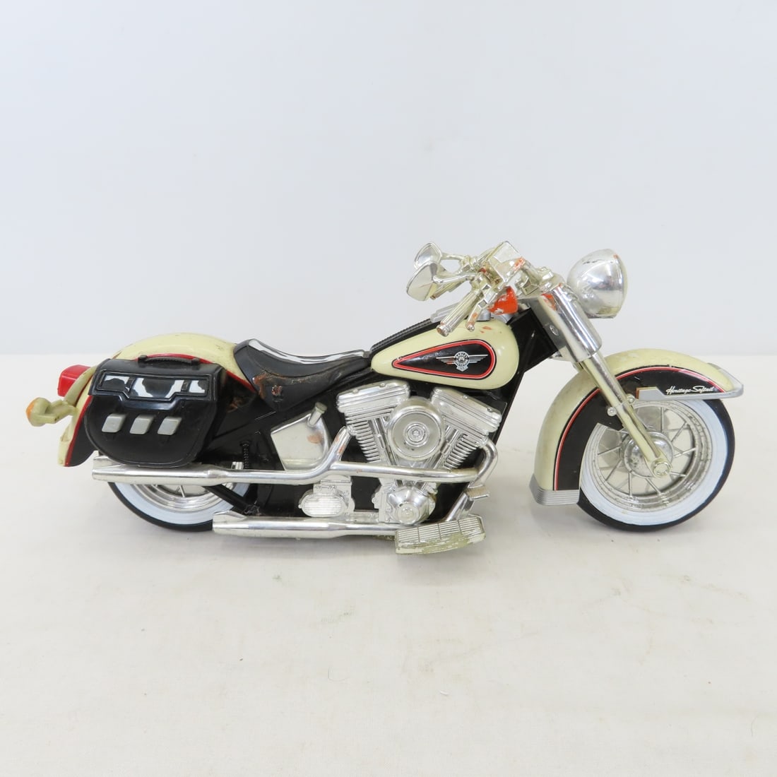 Collection of diecast motorcycles, some in boxes - 2