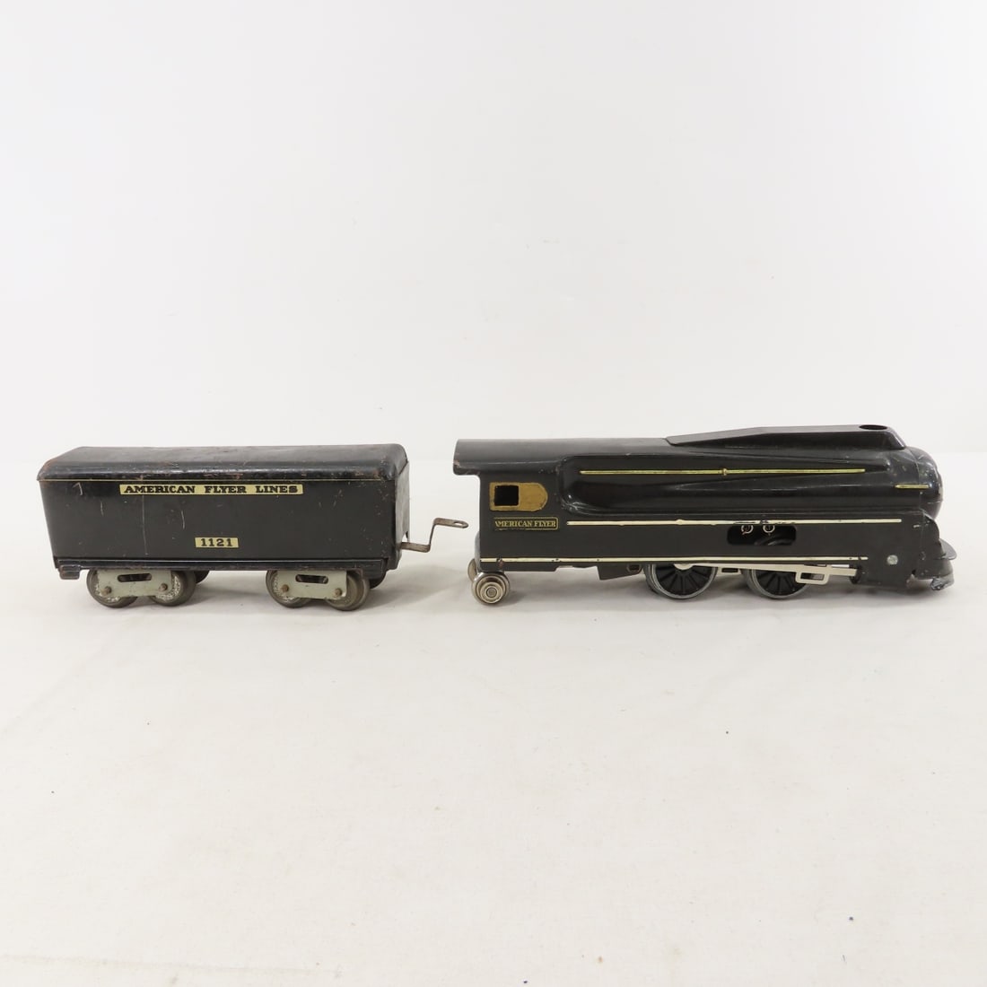 American Flyer Pre-War Train Set with 0-4-2 Engine - 2