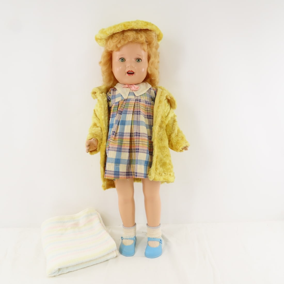 5 Shirley Temple Dolls - 2