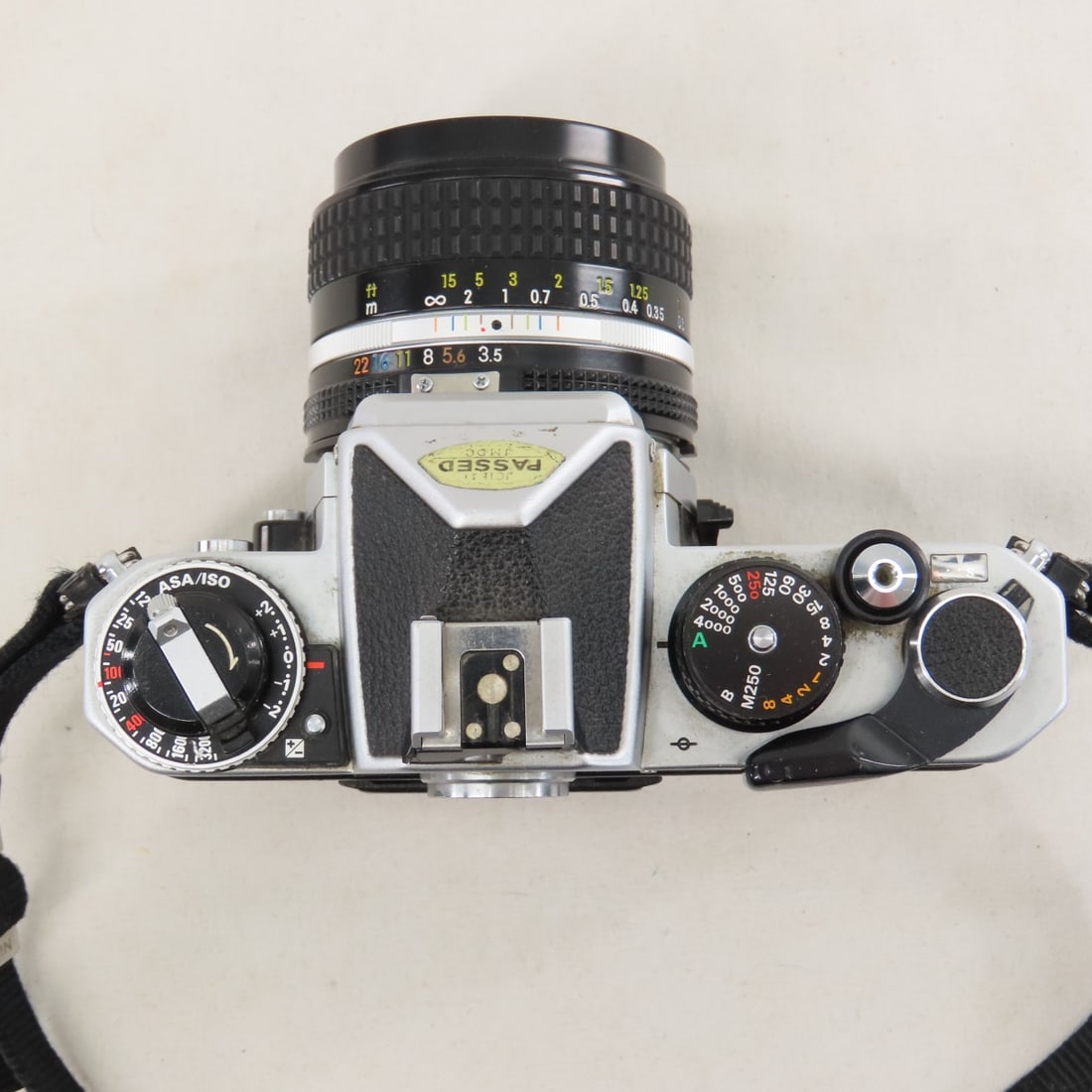 Nikon FE2 35mm Film Camera w/ 28mm f/3.5 Lens - 6