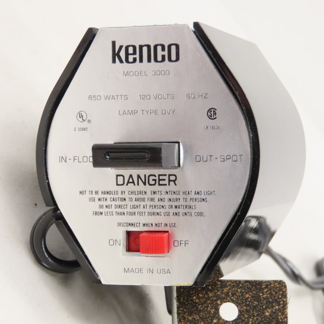 Technicolor Super V Super 8 Camera & Light - 18