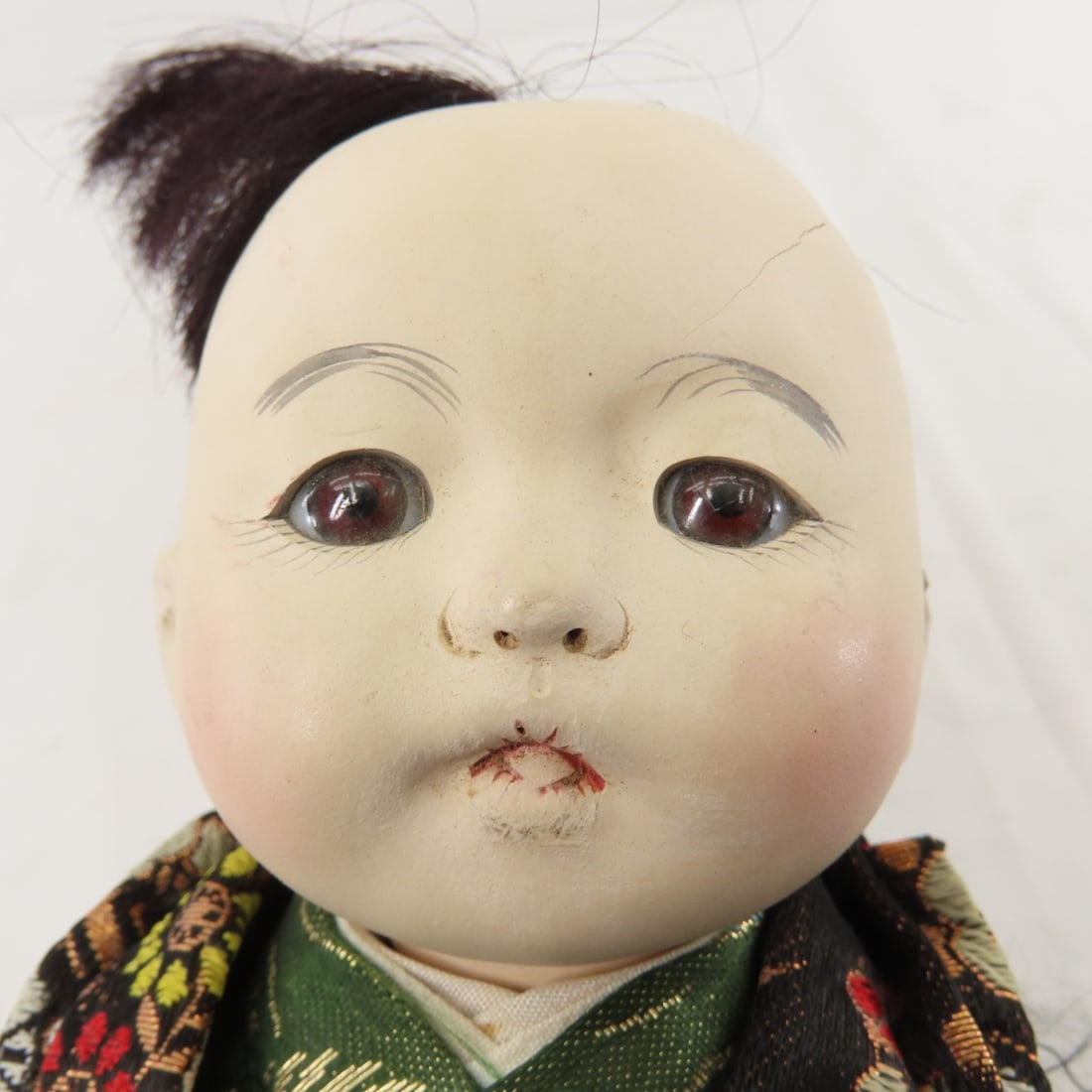 4 Asian Dolls & Clothes Brush - 9