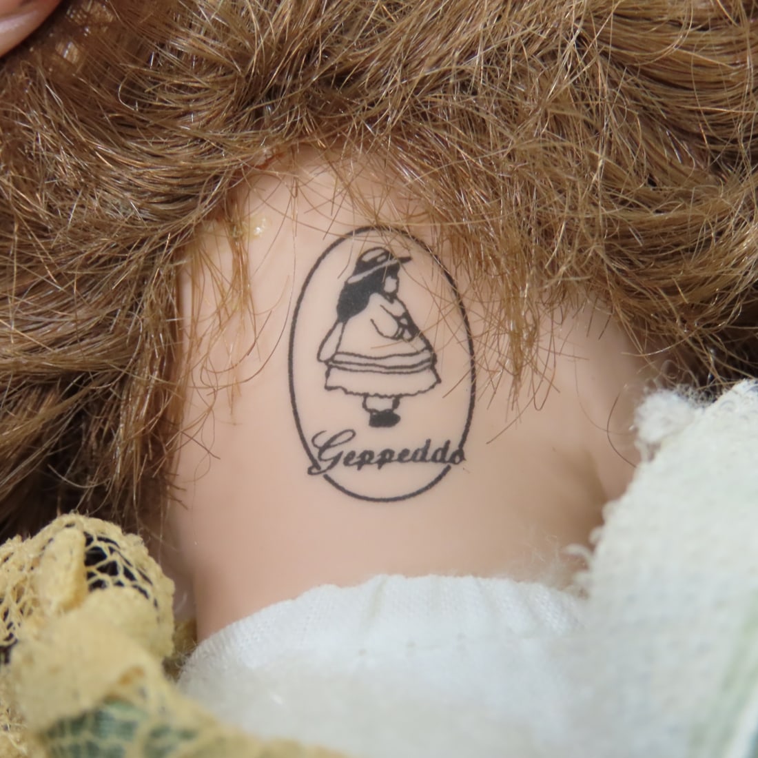 Geppeddo Porcelain & Plastic Collector's & More - 6