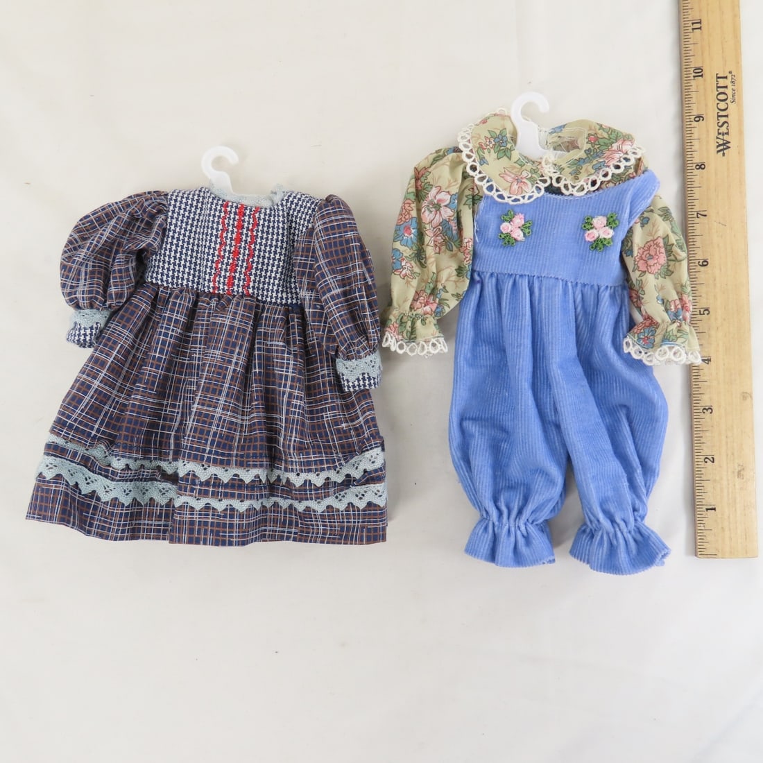 Geppeddo Porcelain & Plastic Collector's & More - 9