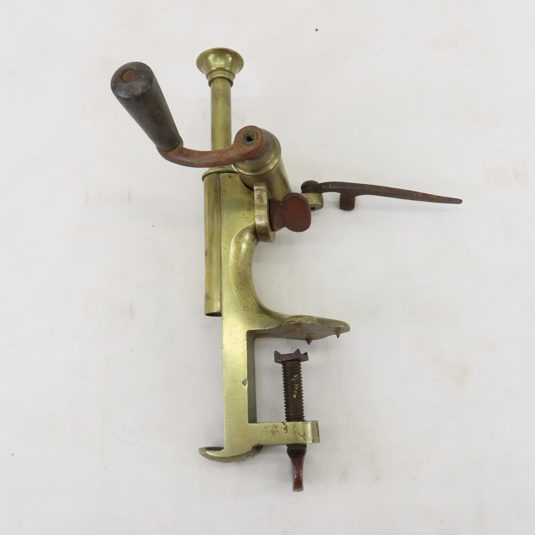 Antique Brass12 Gauge Combination Reloading Tool: Antique Brass12 Gauge Combination Reloading Tool - Solid Brass, Unbranded, Cartridge Reloading Tool with Turnover Closure. 11 x 8 x 6", 3 lbs Photos are part of description. (Live Auctioneers only