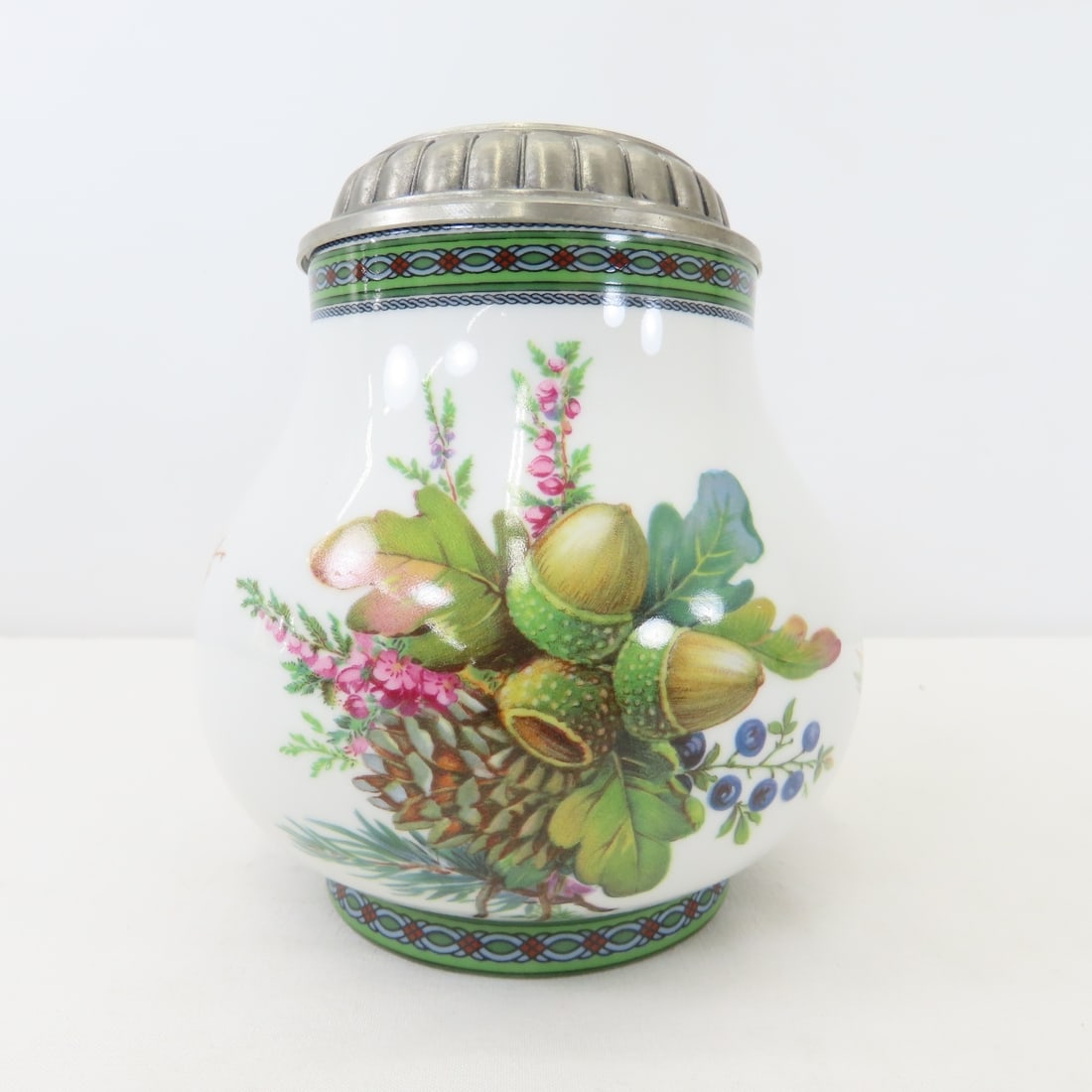 Theo Kuhn & Unmarked Vintage Ladies Beer Steins - 10