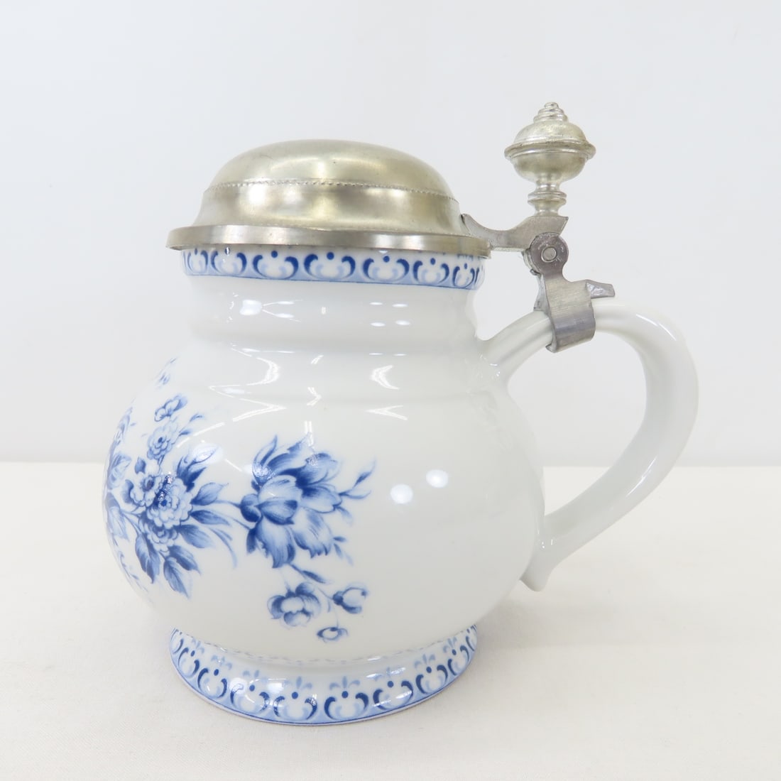 Theo Kuhn & Unmarked Vintage Ladies Beer Steins - 3