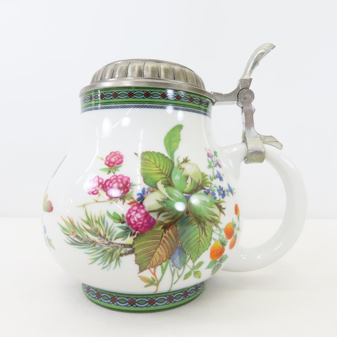 Theo Kuhn & Unmarked Vintage Ladies Beer Steins - 9