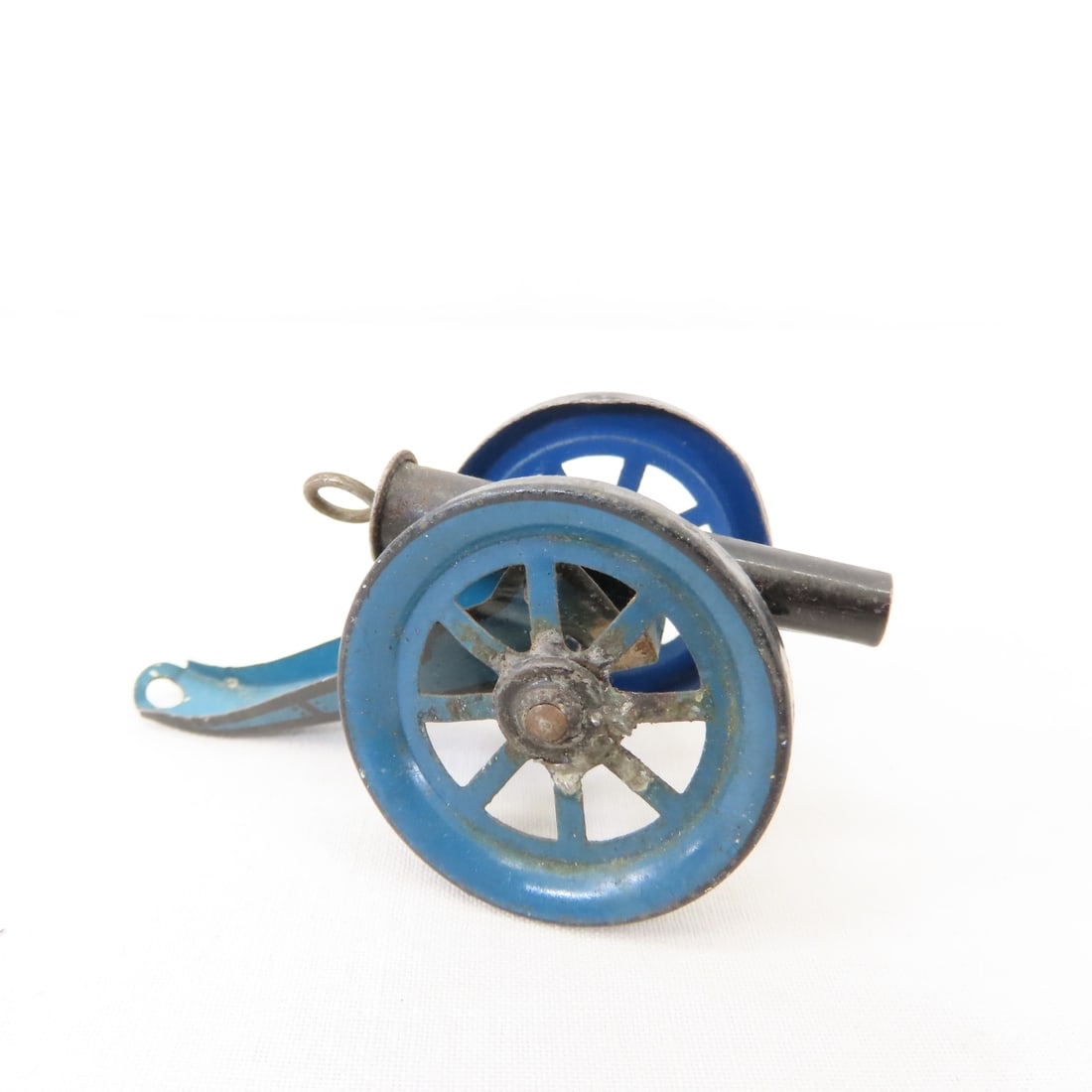 Tin & cast metal horse drawn carts, toy cannon - 13