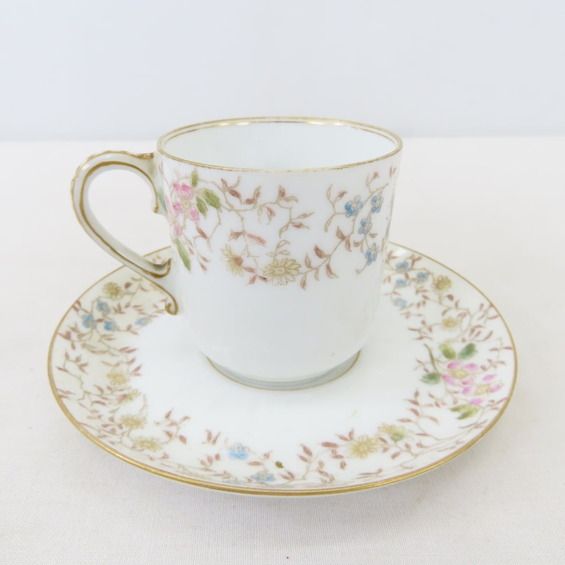 Vintage Limoges Plates, Bowls, Cup & saucer. - 17