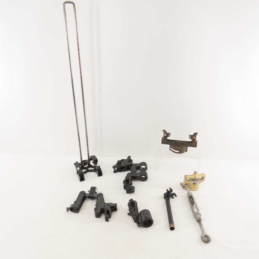 Vintage Cast Iron Trolly Parts (1 of 15)