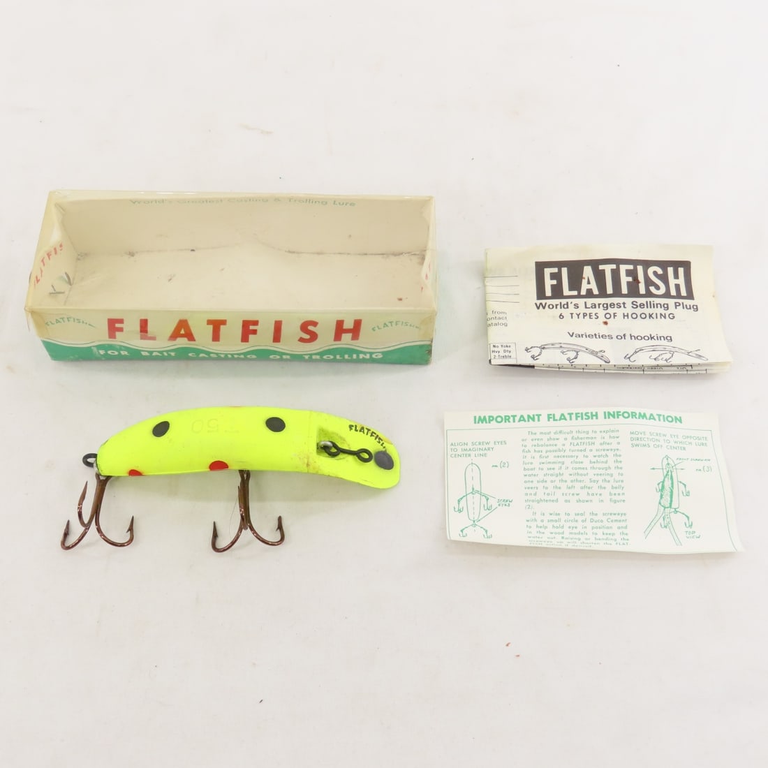 9 Large Vintage Lures- Helin Flatfish in Box - 2