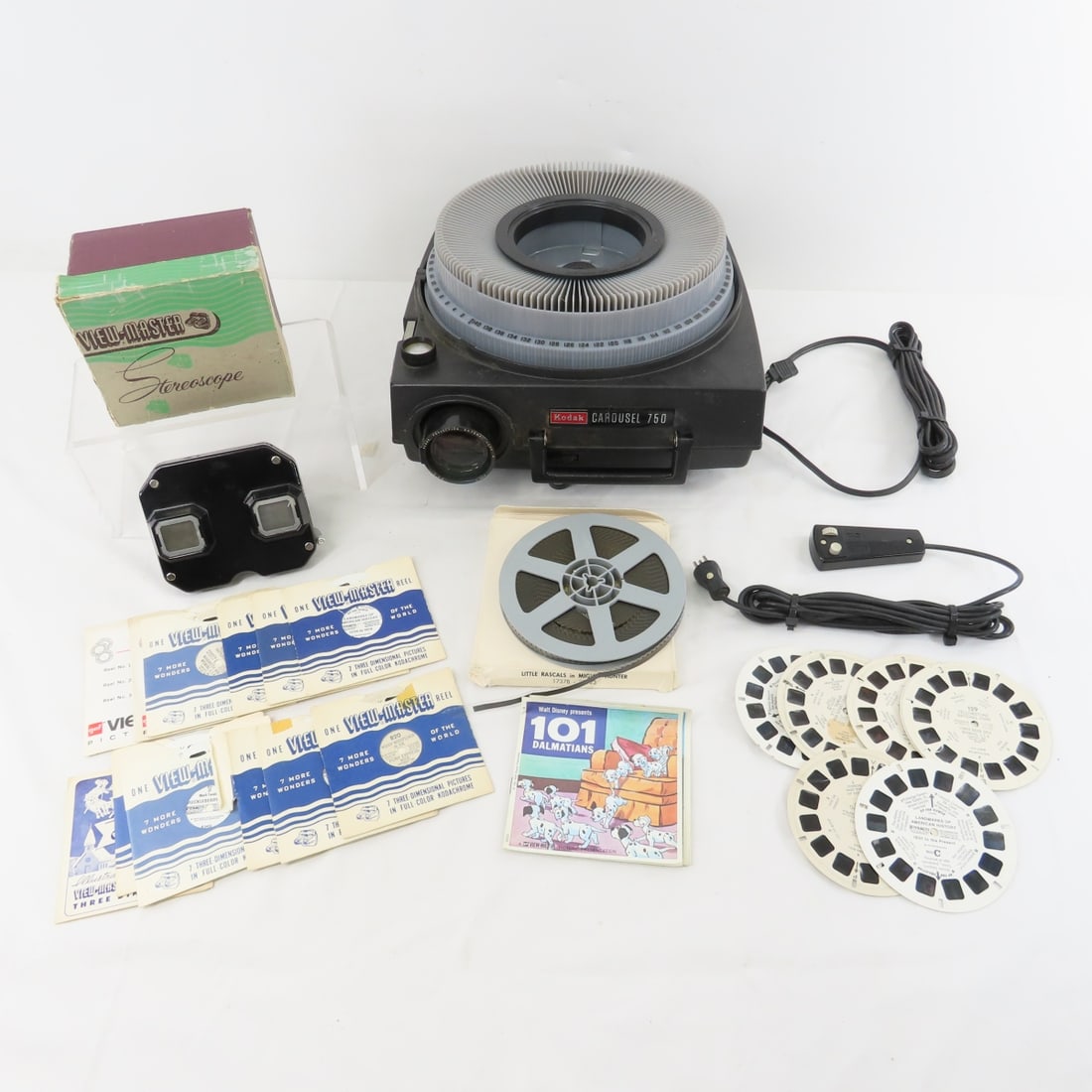 Vintage Kodak 35mm Slide Projector & Viewmaster (1 of 18)