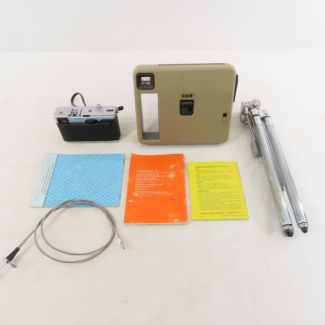 Vintage Film Cameras, Kodak, Minolta & Others - 18