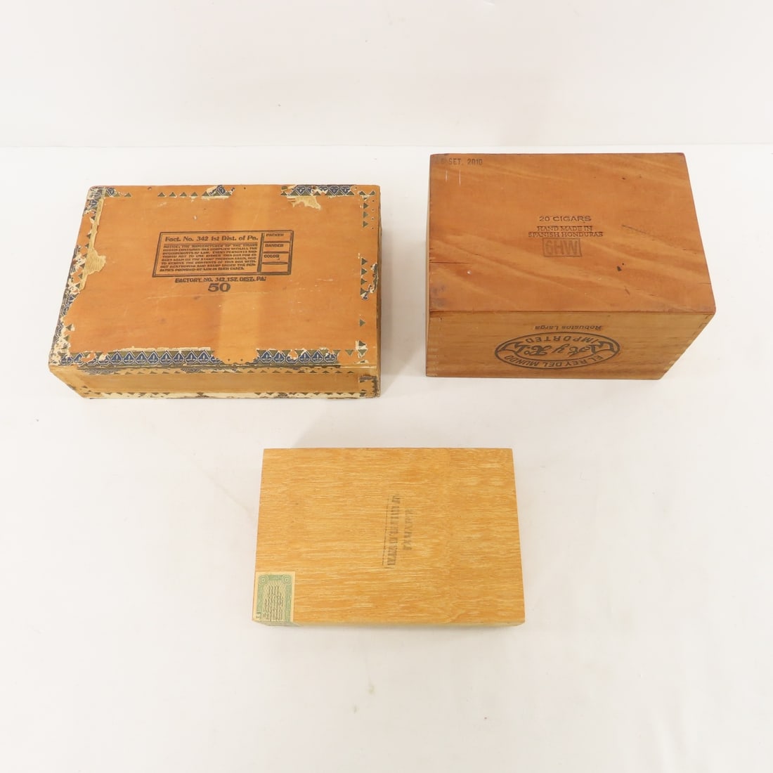 Vintage Spittoon, Ashtrays, Cigar Boxes & More - 19