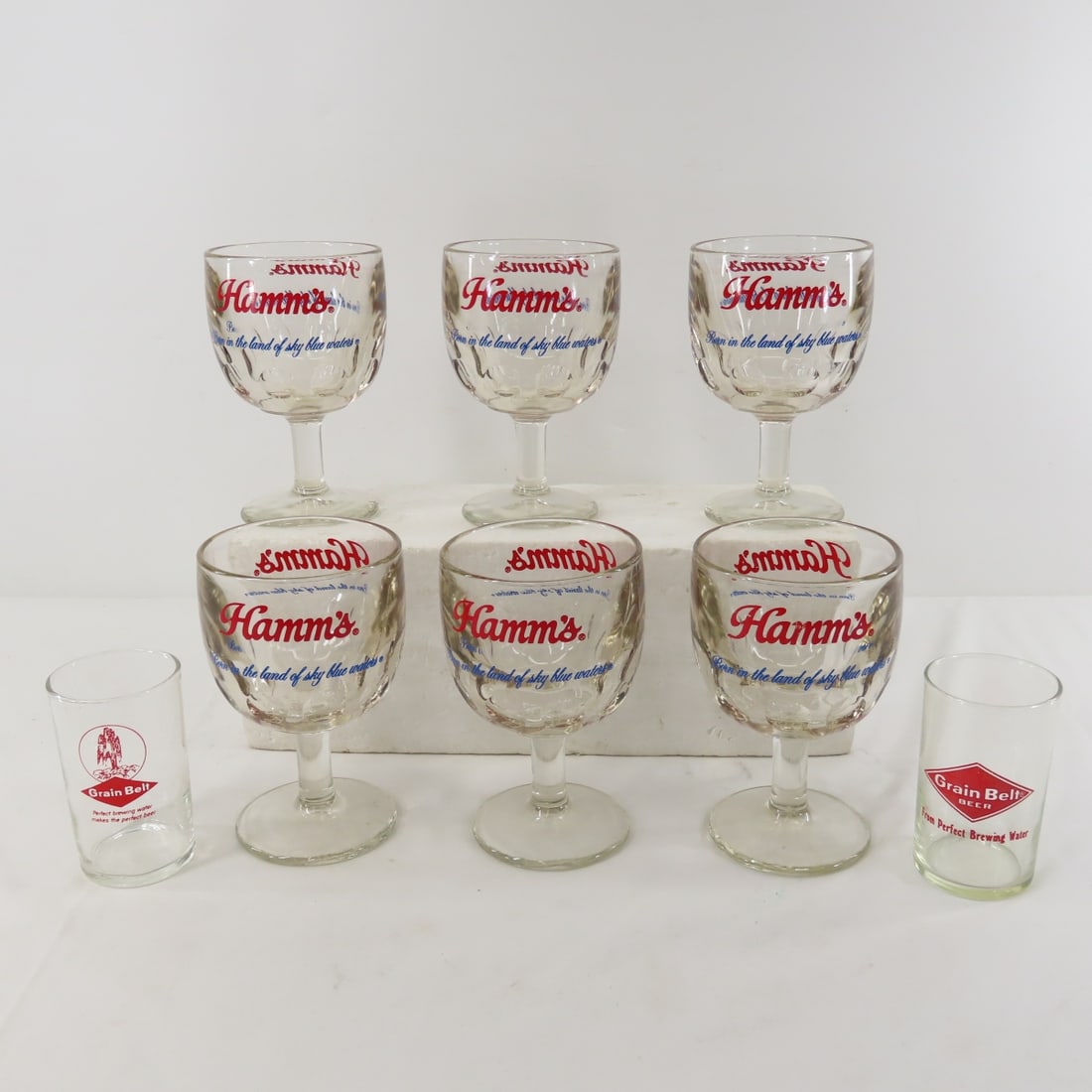 Vintage Hamm's & Grain Belt Beer Glasses: Vintage Hamm's & Grain Belt Beer Glasses - 6 - 12oz Hamm's Beer Glasses, 2 - 6oz Grain Belt Beer Glasses. Lot Size: 13 x 10 x 7", 10 lbs Photos are part of description. (Live Auctioneers only shows