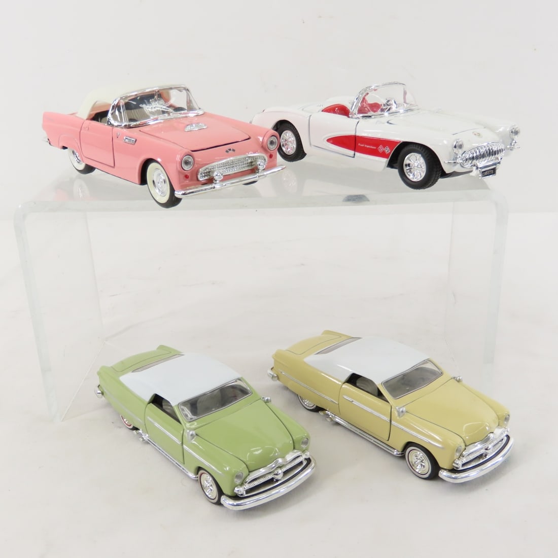 Collection of Diecast Classic Cars, Maisto & Other - 13