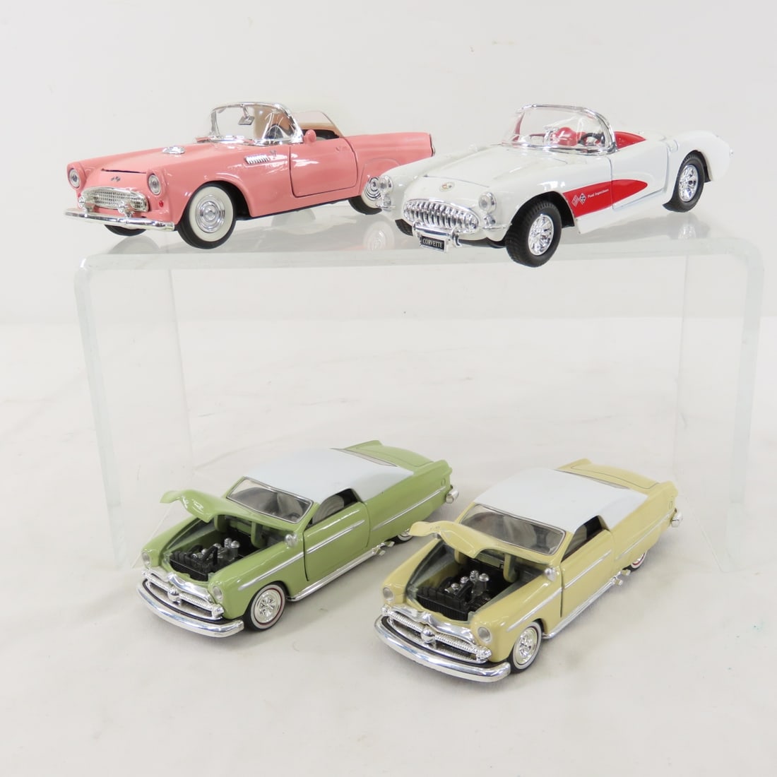 Collection of Diecast Classic Cars, Maisto & Other - 14