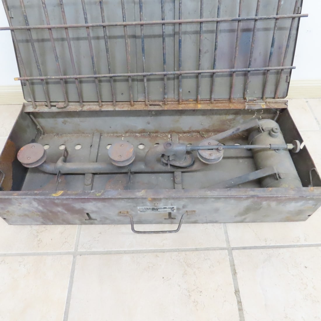 Block & Tackle, Rope, Gas Stove & Small Barrel - 5