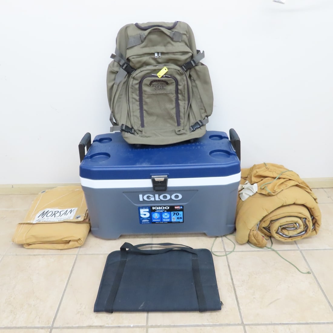 Vintage Morsan Tarp, Igloo Cooler & Sleeping Bag (1 of 19)