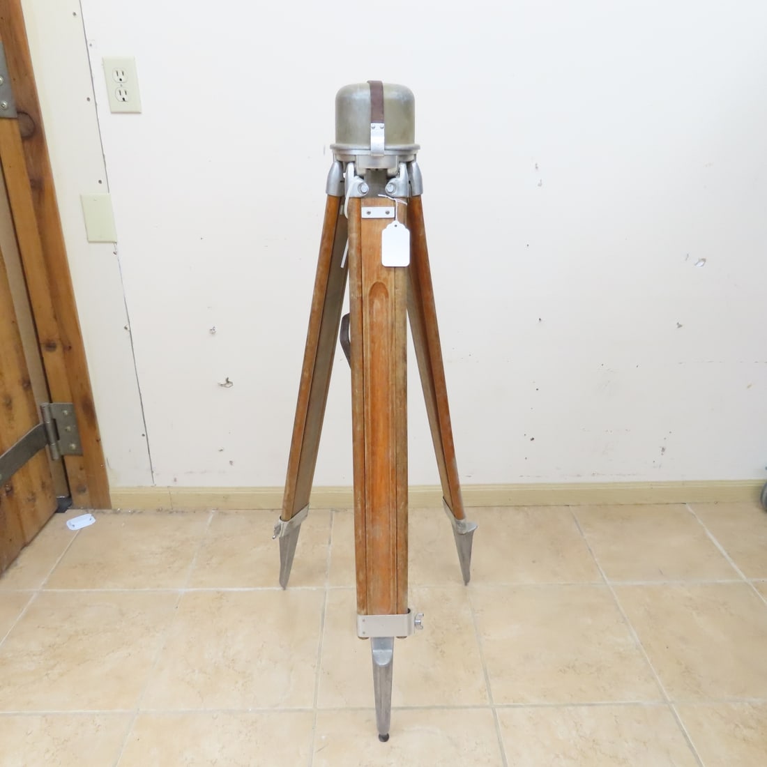 Vintage Tripod, Golf Clubs & Folding Chair - 2