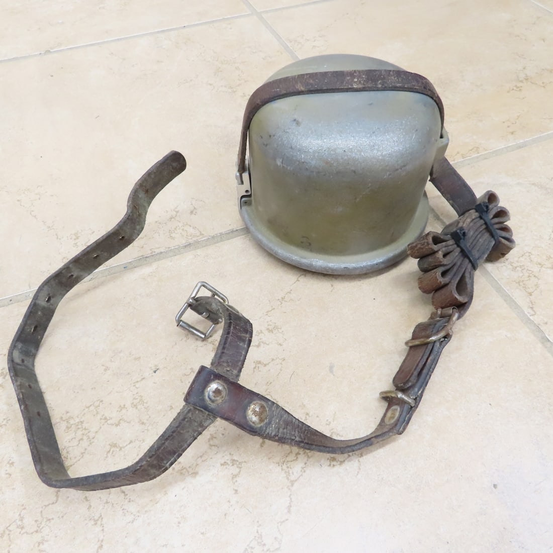 Vintage Tripod, Golf Clubs & Folding Chair - 9