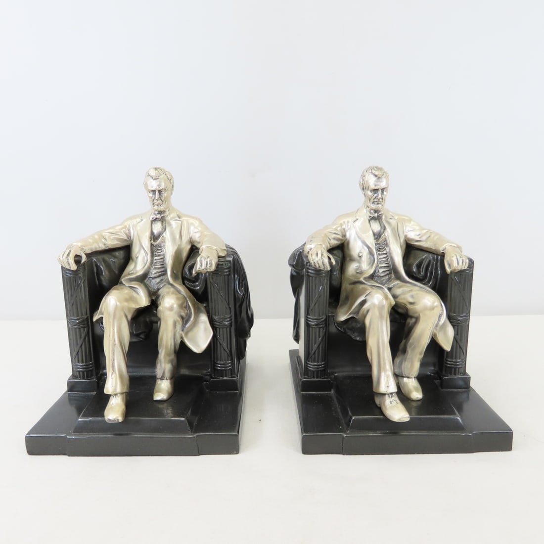Philadelphia Mfg Co Lincoln In The Chair Bookends (1 of 9)