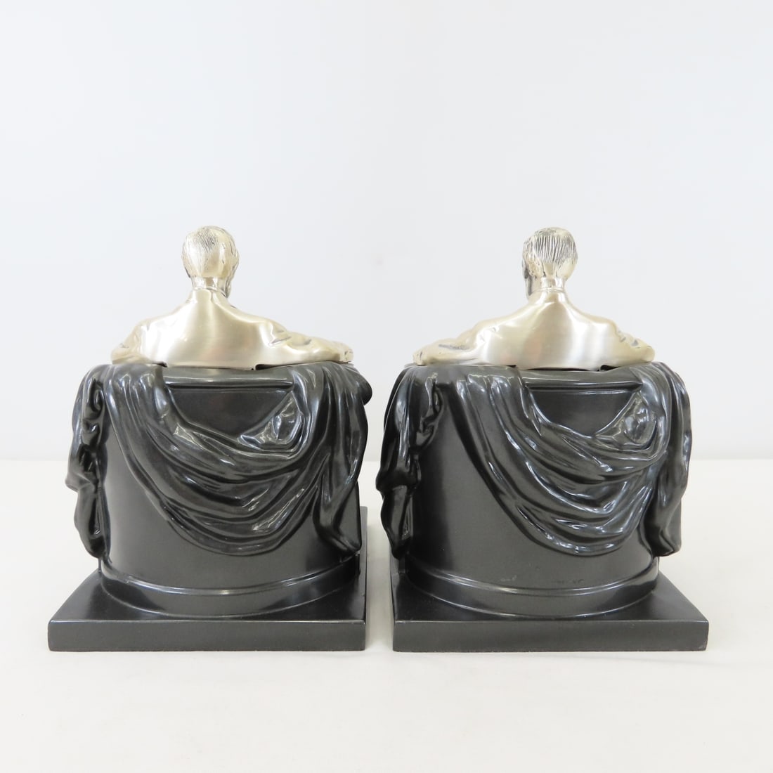Philadelphia Mfg Co Lincoln In The Chair Bookends - 3