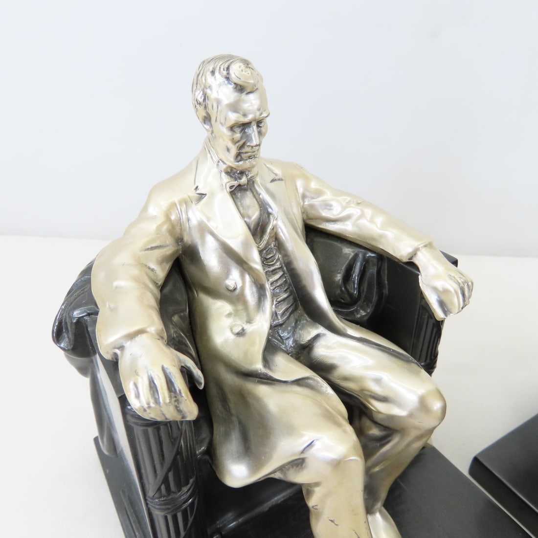 Philadelphia Mfg Co Lincoln In The Chair Bookends - 5