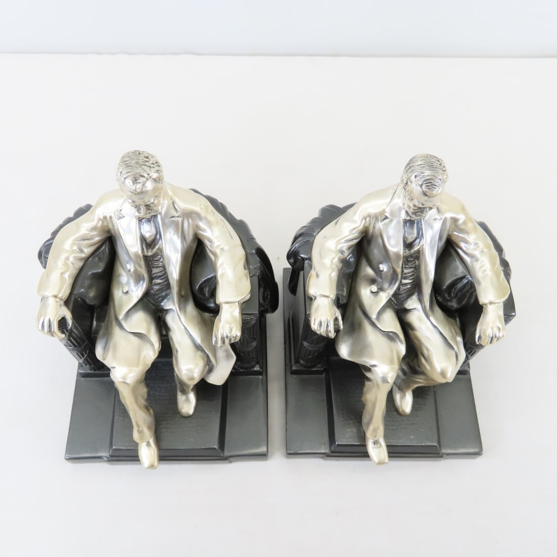 Philadelphia Mfg Co Lincoln In The Chair Bookends - 8