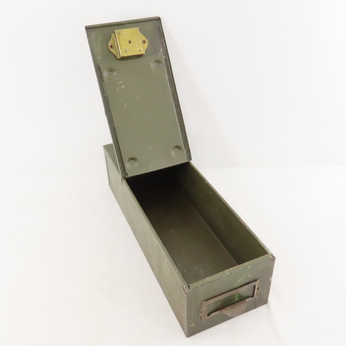 Lodge 17 Cast Iron Pan, Muffin Pan & More - 10