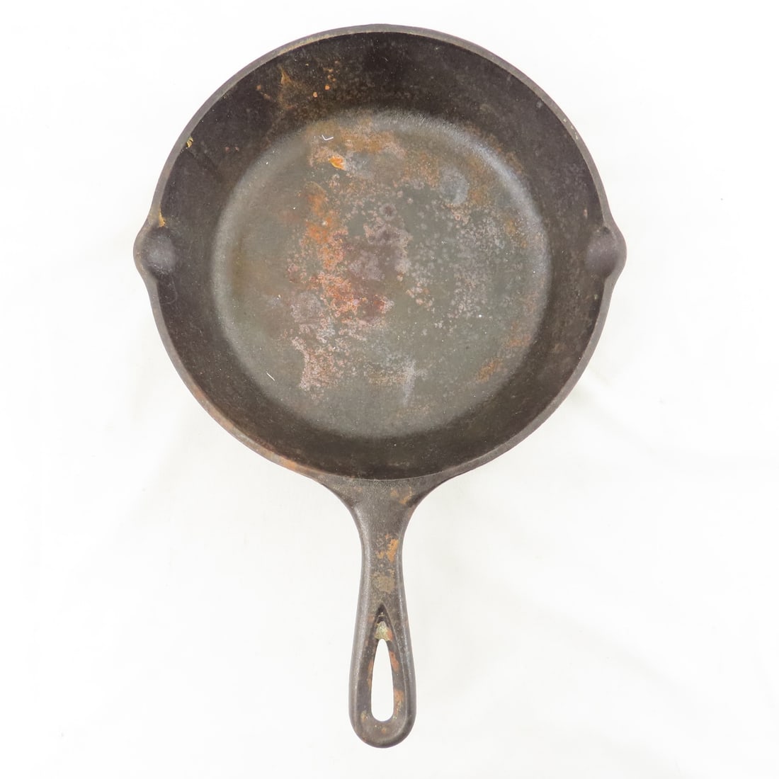 Lodge 17 Cast Iron Pan, Muffin Pan & More - 2