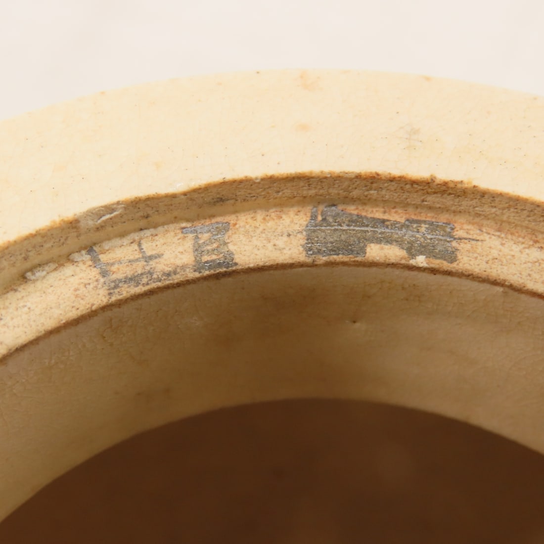 Antique Japanese Satsuma style covered vase - 6