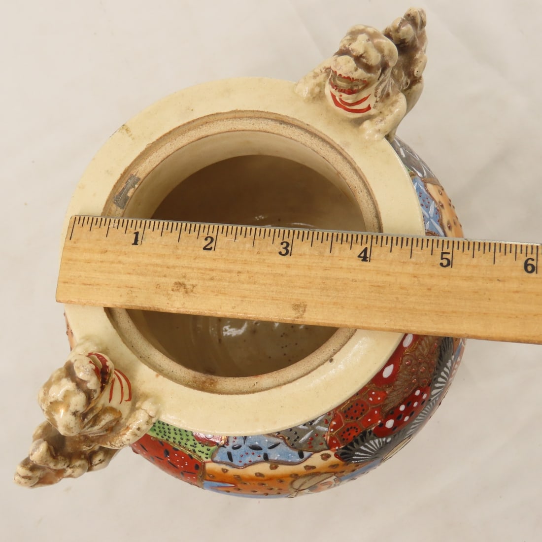 Antique Japanese Satsuma style covered vase - 7