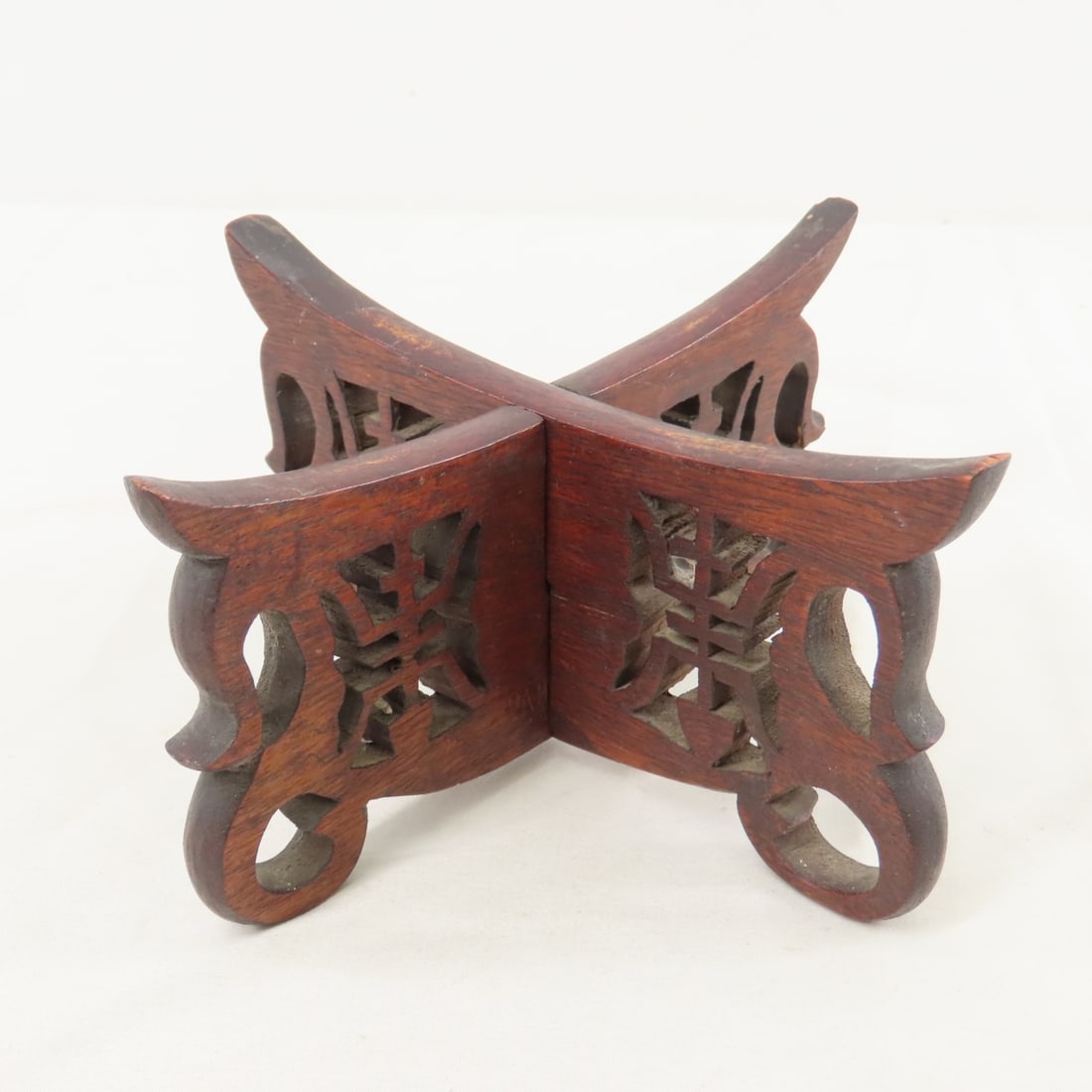 Japanese Imari style Vase with stand, signed - 13