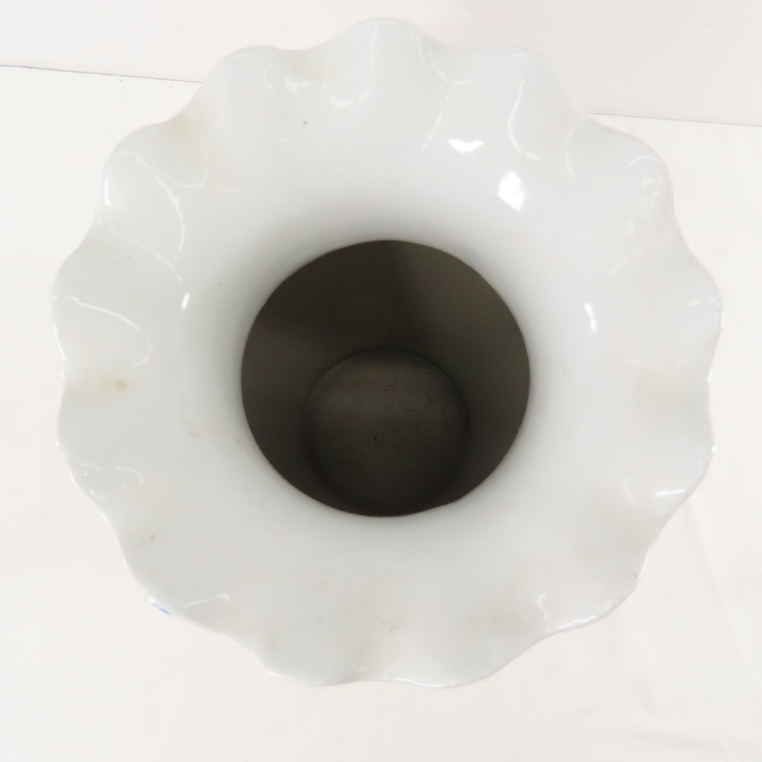 Japanese Imari style Vase with stand, signed - 5