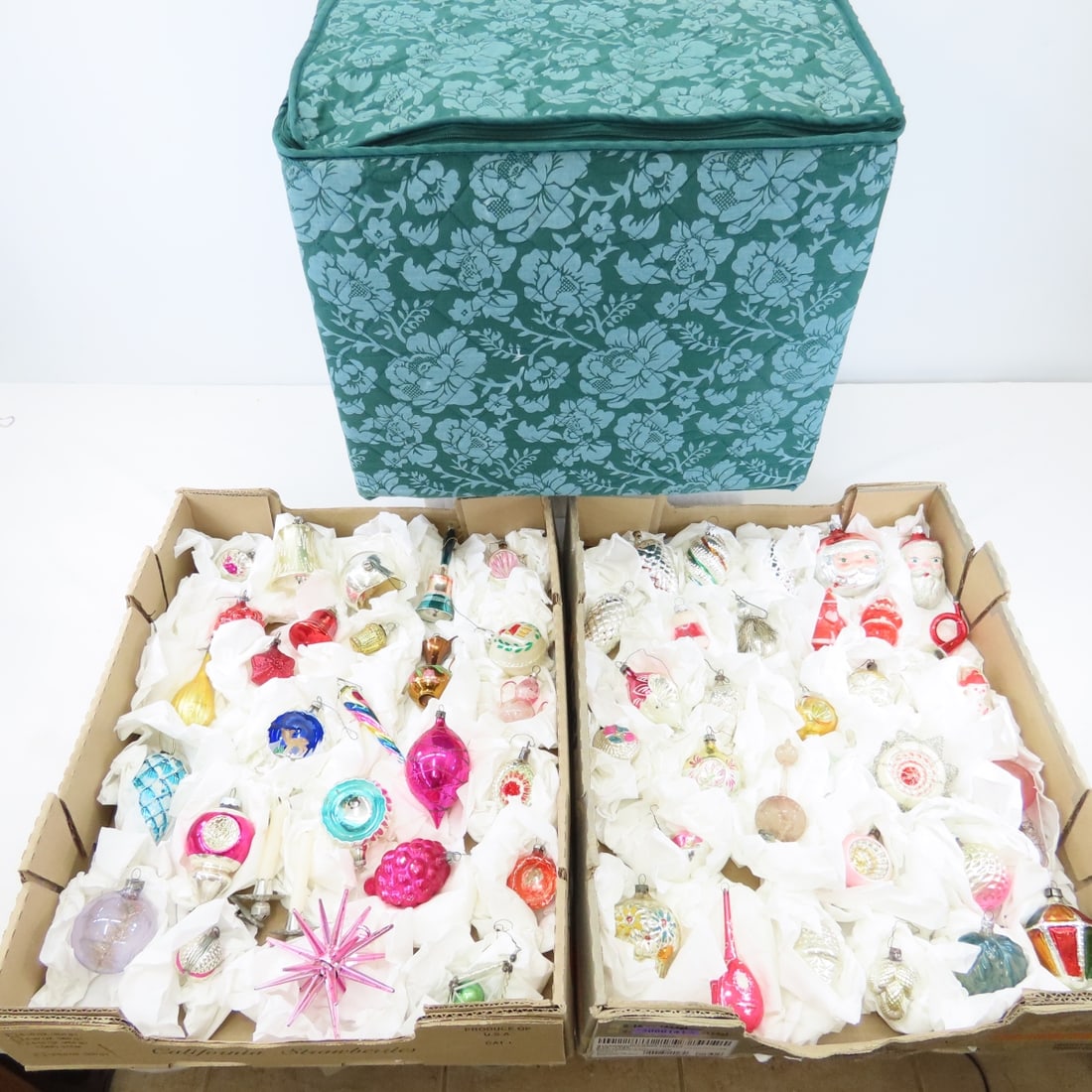 Vintage & Antique Christmas Ornaments & storage: Vintage & Antique Christmas Ornaments & storage - Cloth zippered container with cardboard dividers. LOT SIZE 18X18X14" 10 lb Photos are part of description. (Live Auctioneers only shows a max of 20 ph