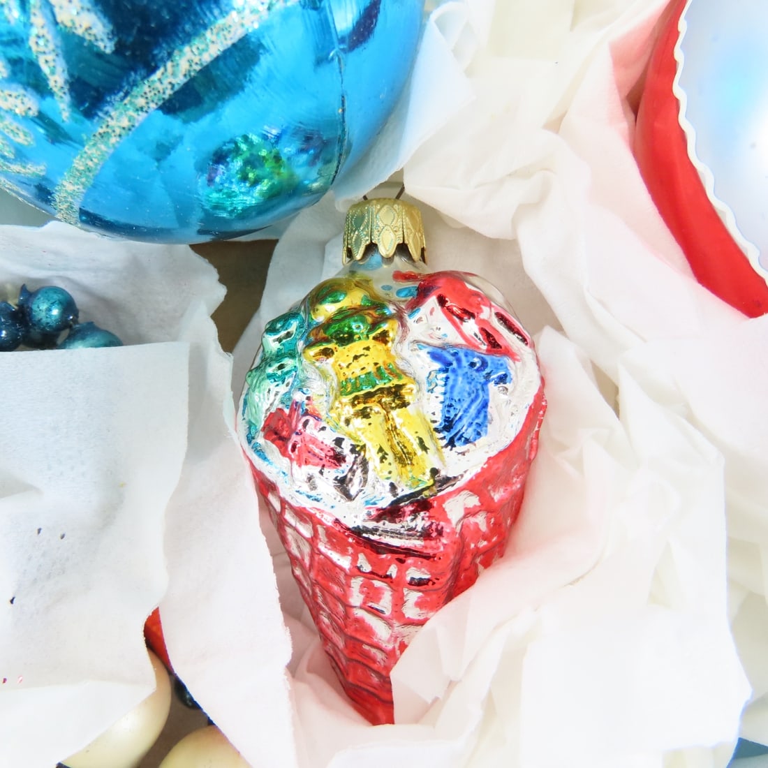 Vintage & Antique Christmas Ornaments & storage - 15