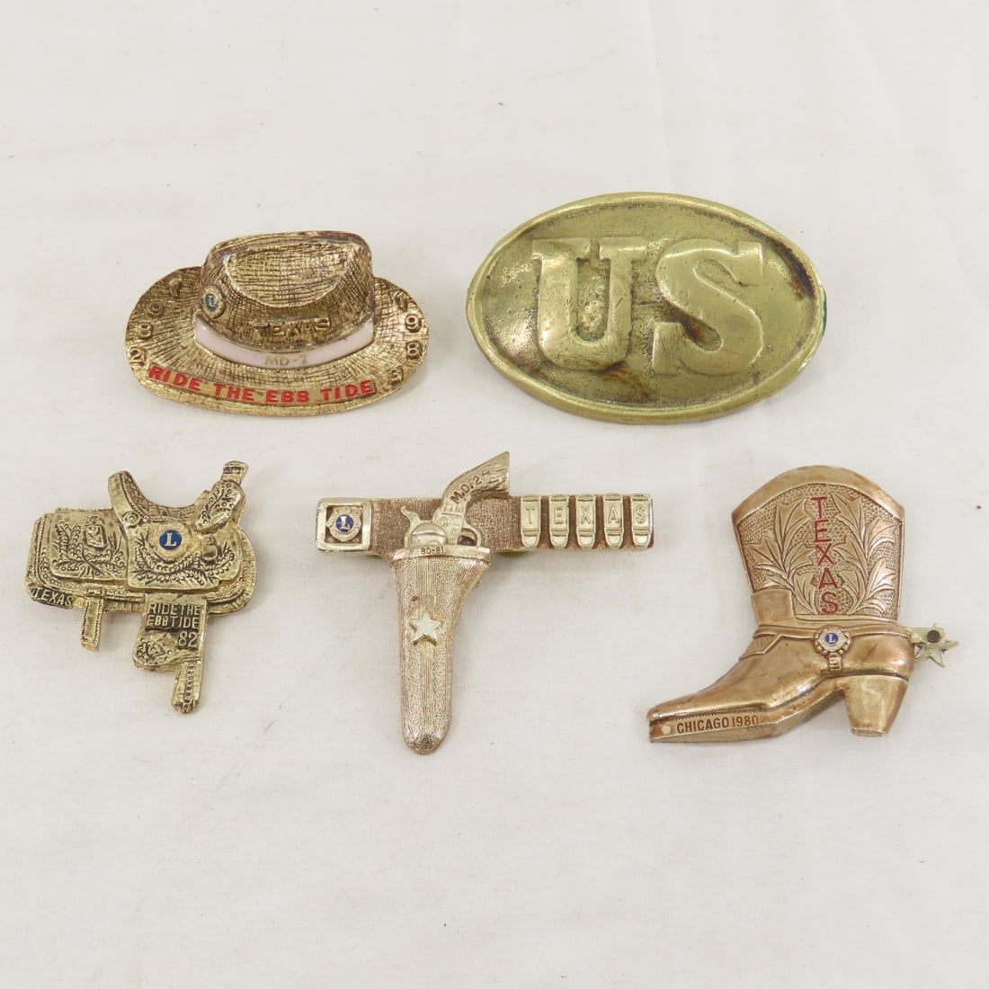 US Belt Buckle & Lions Club Pins (1 of 13)