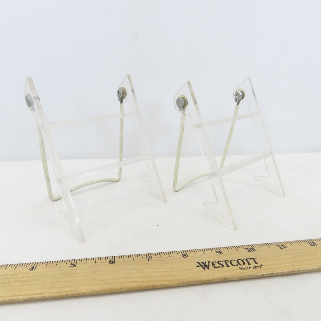 Wood Vase Stands and Pedestals, Mirrors & Displays - 10