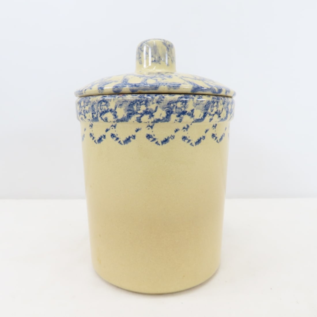 Roseville Ohio & Vintage Art Show Pottery - 16