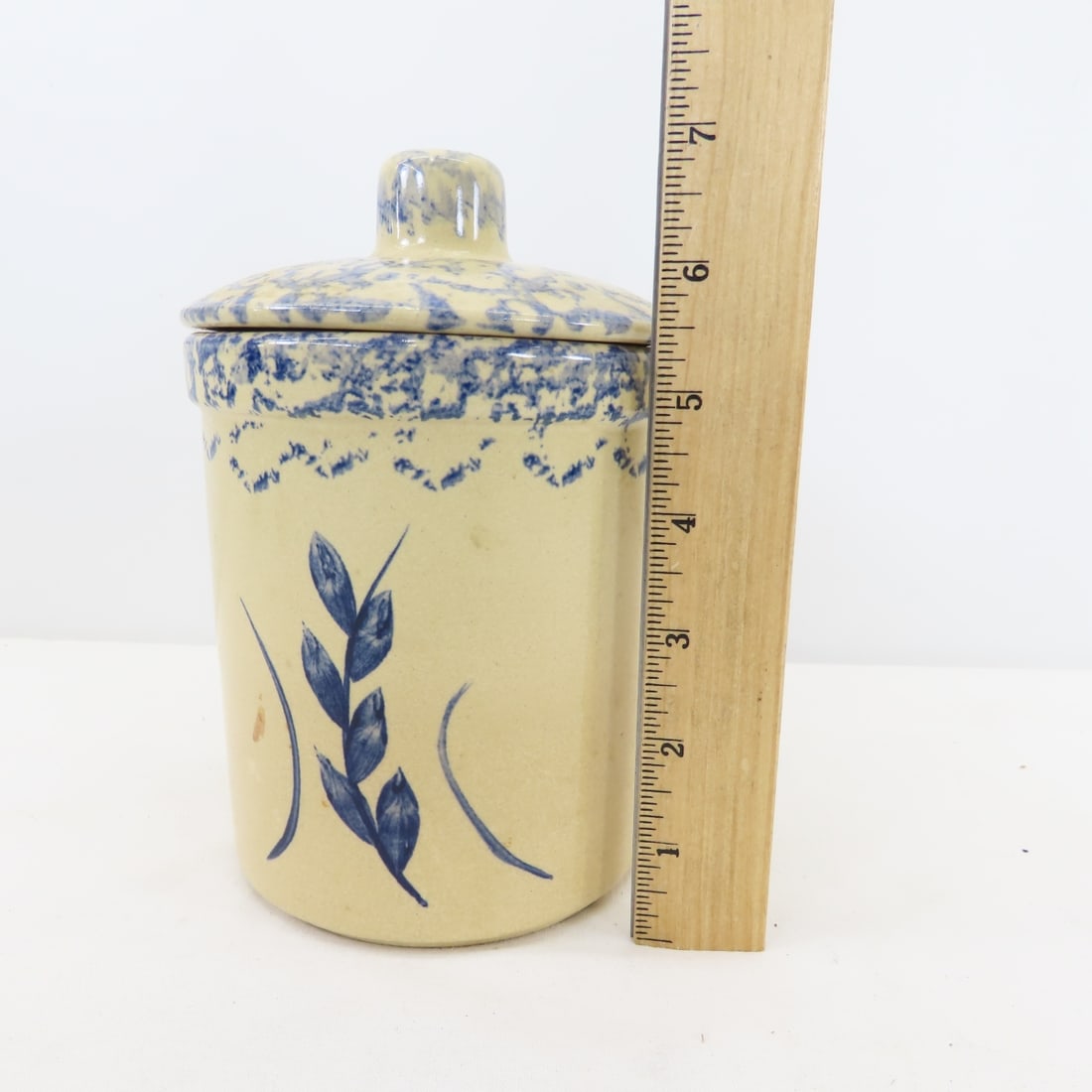 Roseville Ohio & Vintage Art Show Pottery - 17