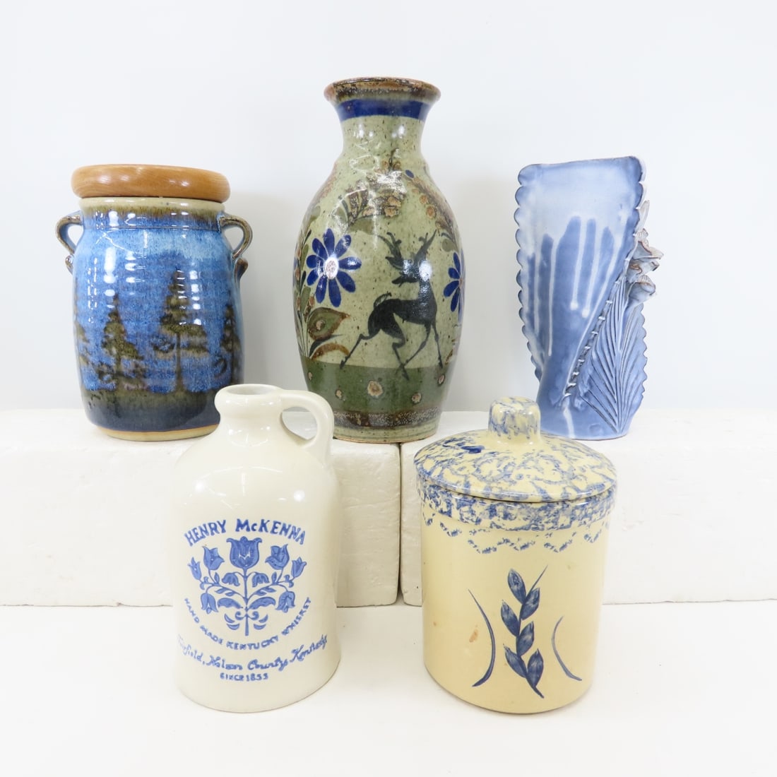 Roseville Ohio & Vintage Art Show Pottery (1 of 20)