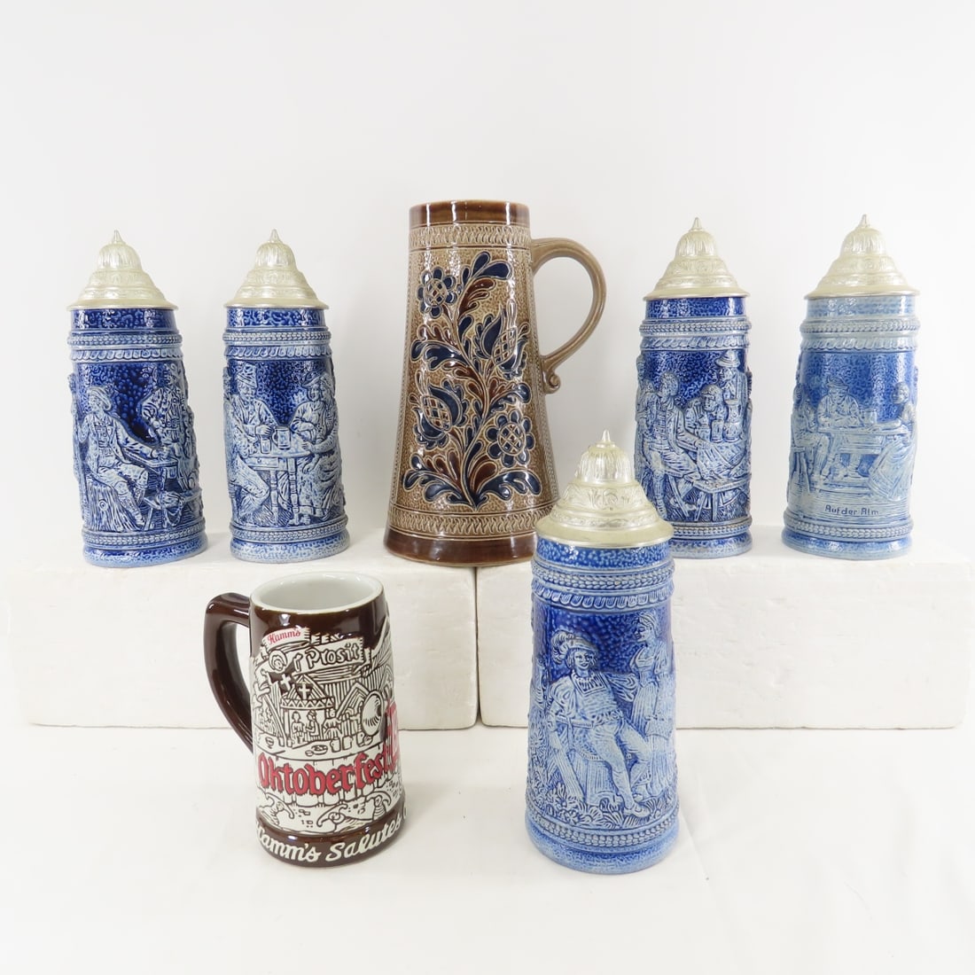 5 Gerz, 1 Marz & Remy & 1 Hamm's Beer Steins (1 of 20)