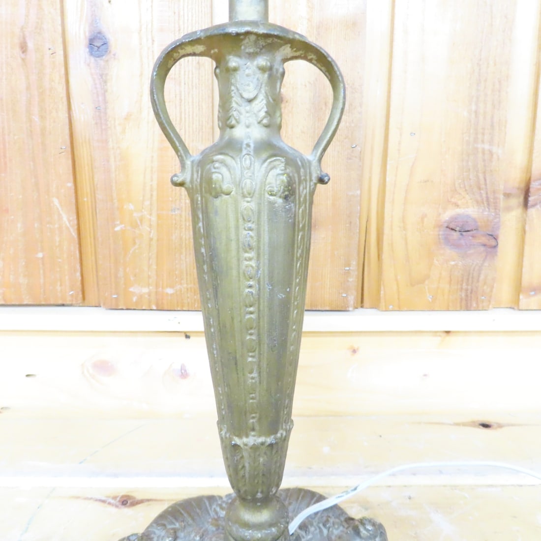 2 Antique Hubbard Style Cast Metal Lamps - 13