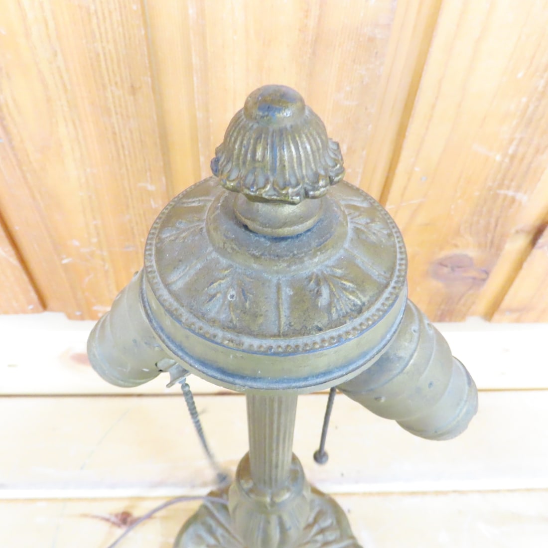 2 Antique Hubbard Style Cast Metal Lamps - 5